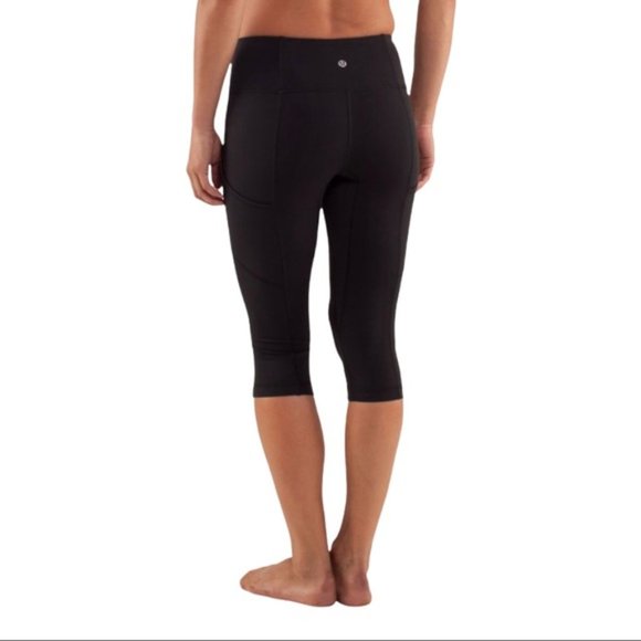 Lululemon | Black Discover Crop Capri Leggings - Picture 8 of 8